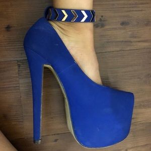 Glaze Blue Arrow Almond Toe Pumps
